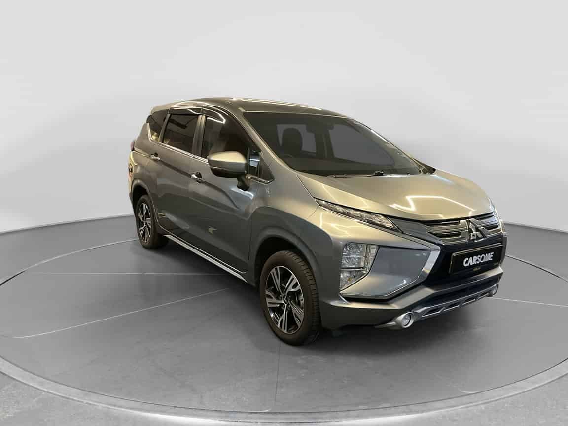 Mitsubishi_Xpander_2022_Kelabu_B2C_CARSOME