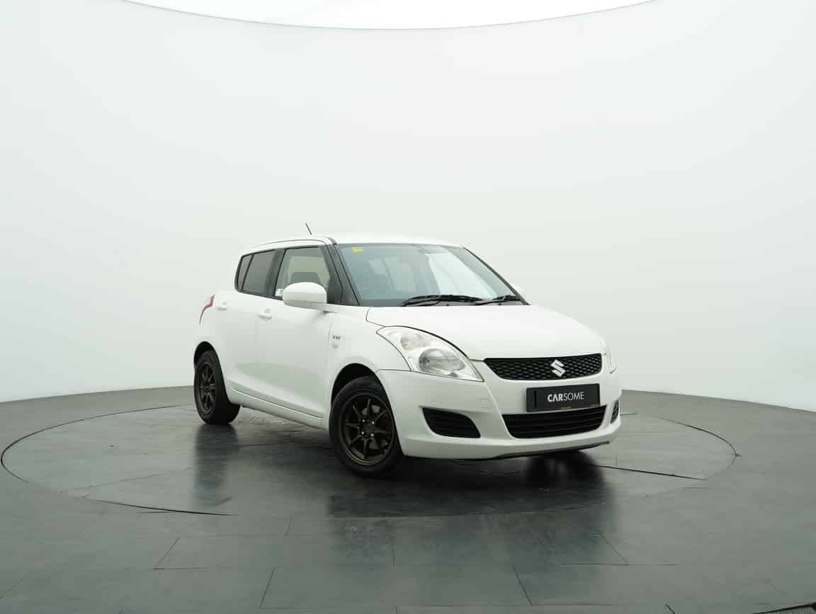Suzuki_Swift_2013_White_B2C_CARSOME