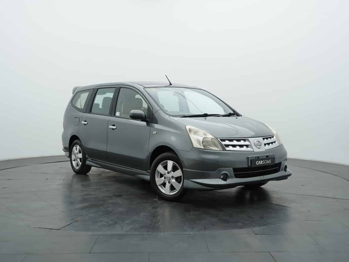 Nissan_Grand Livina_2011_Kelabu_B2C_CARSOME