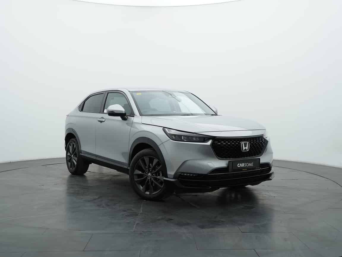 Honda_HR-V_2023_Silver_B2C_CARSOME