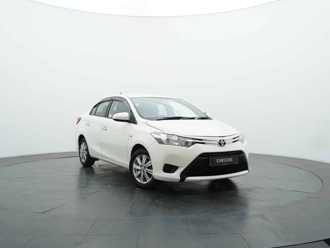 Toyota_Vios_2015_White_B2C_CARSOME