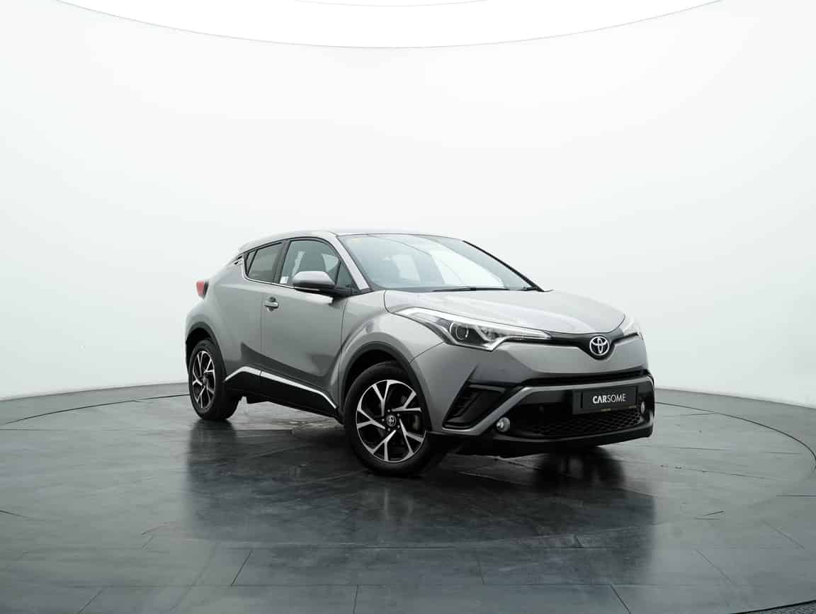 Toyota_C-HR_2019_Silver_B2C_CARSOME
