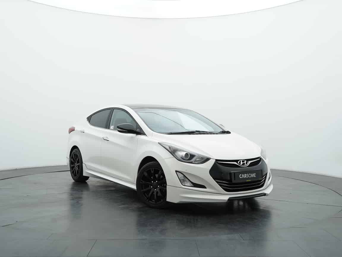 Hyundai_Elantra_2016_White_B2C_CARSOME