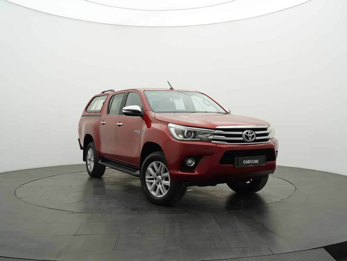 Toyota_Hilux_2016_Merah_B2C_CARSOME