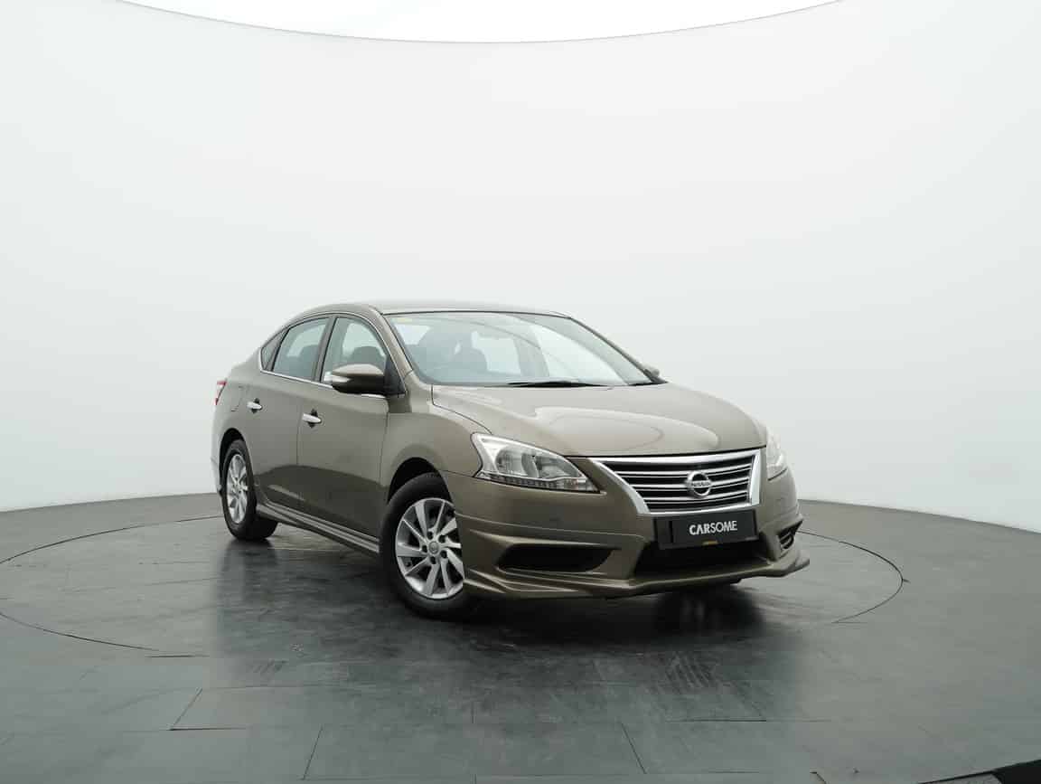 Nissan_Sylphy_2014_Gold_B2C_CARSOME