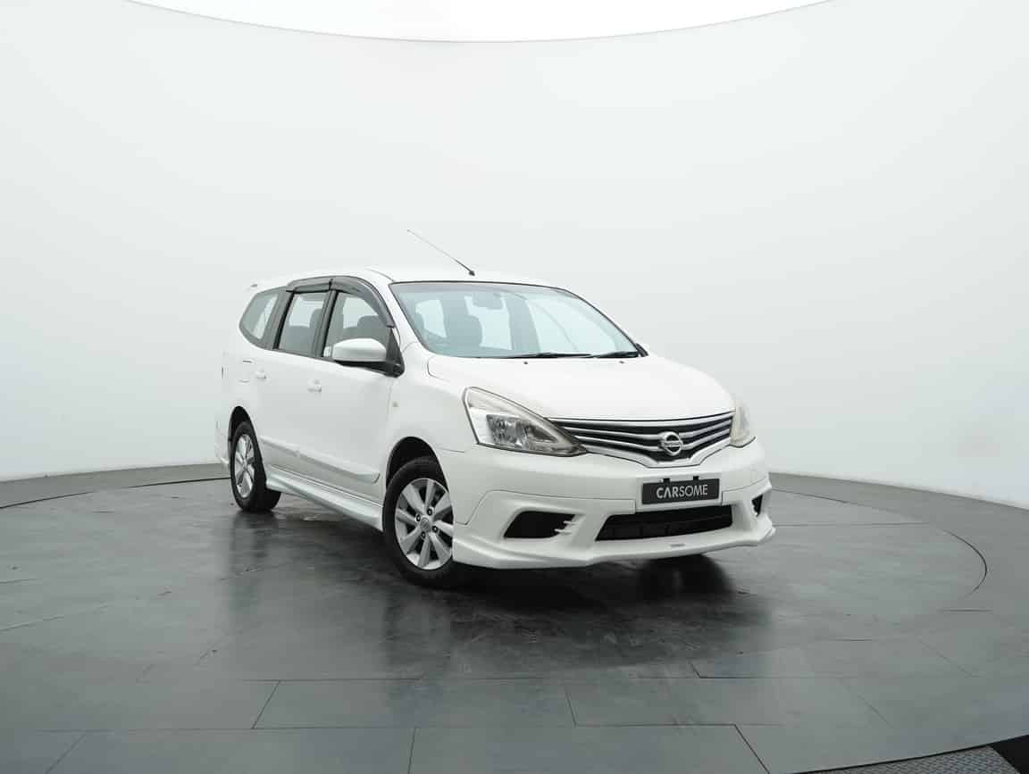Nissan_Grand Livina_2015_Putih_B2C_CARSOME