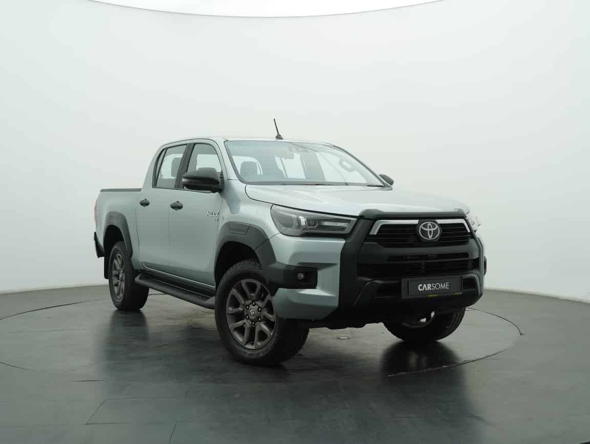 Toyota_Hilux_2021_Silver_B2C_CARSOME