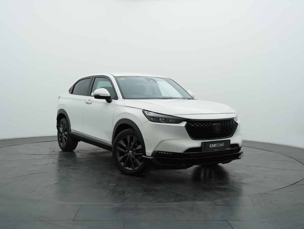 Honda_HR-V_2023_White_B2C_CARSOME