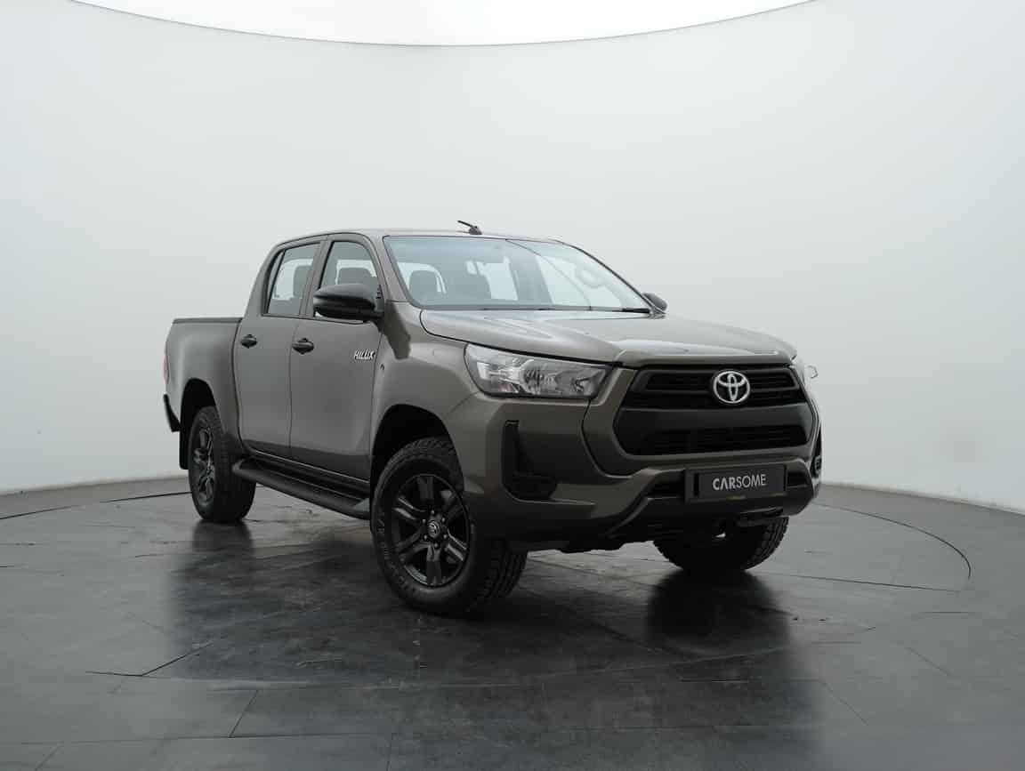 Toyota_Hilux_2021_Gray_B2C_CARSOME