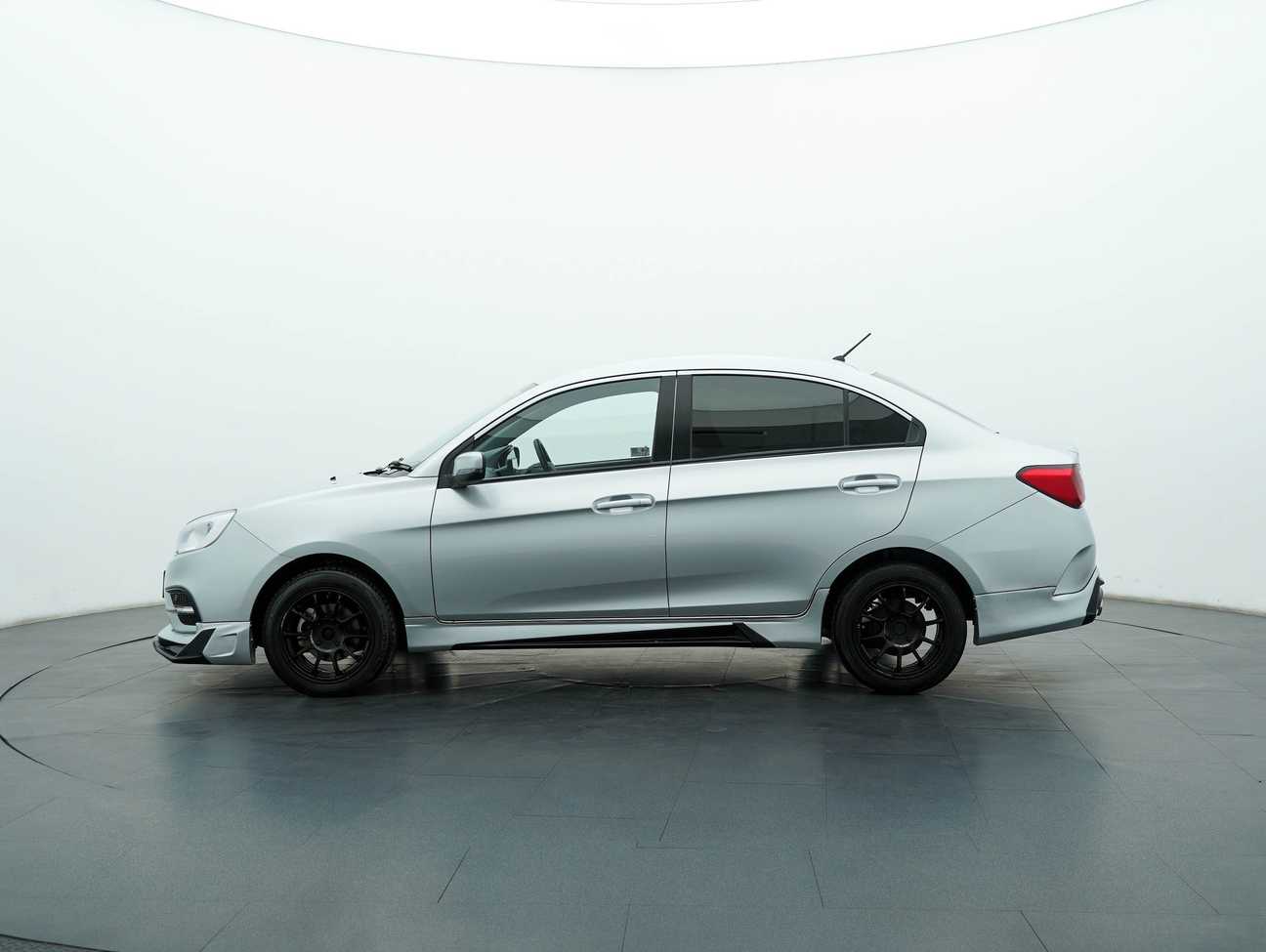 terpakai 2020 Proton Saga Premium 1.3