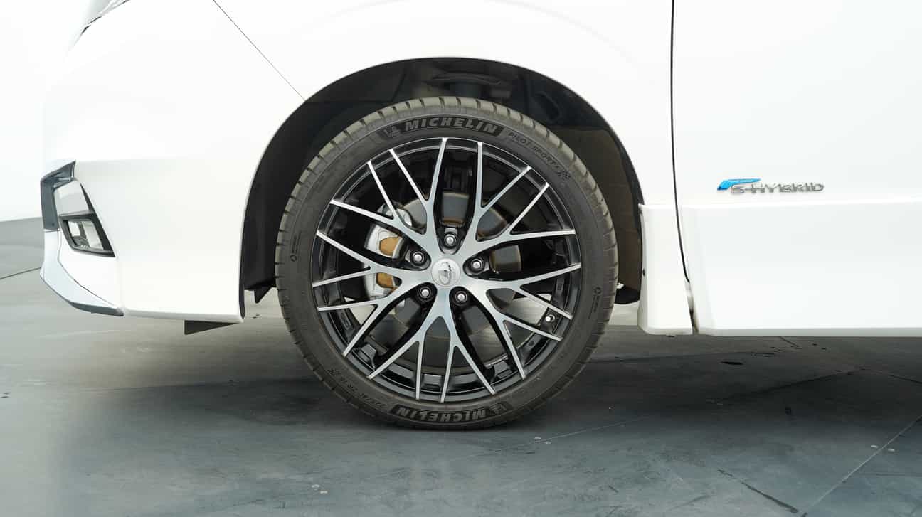 used 2021 Nissan SERENA S-HYBRID HIGH-WAY STAR (CKD) 2.0