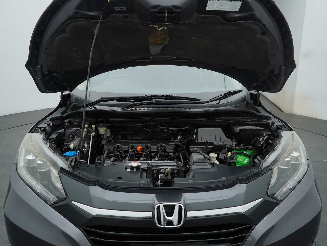 used 2015 Honda HR-V V 1.8