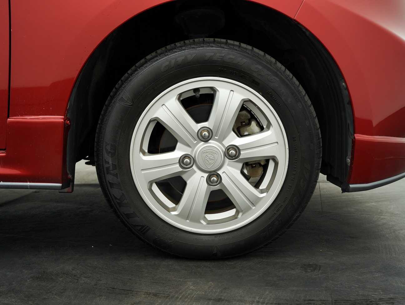 used 2016 Proton Iriz Standard 1.3