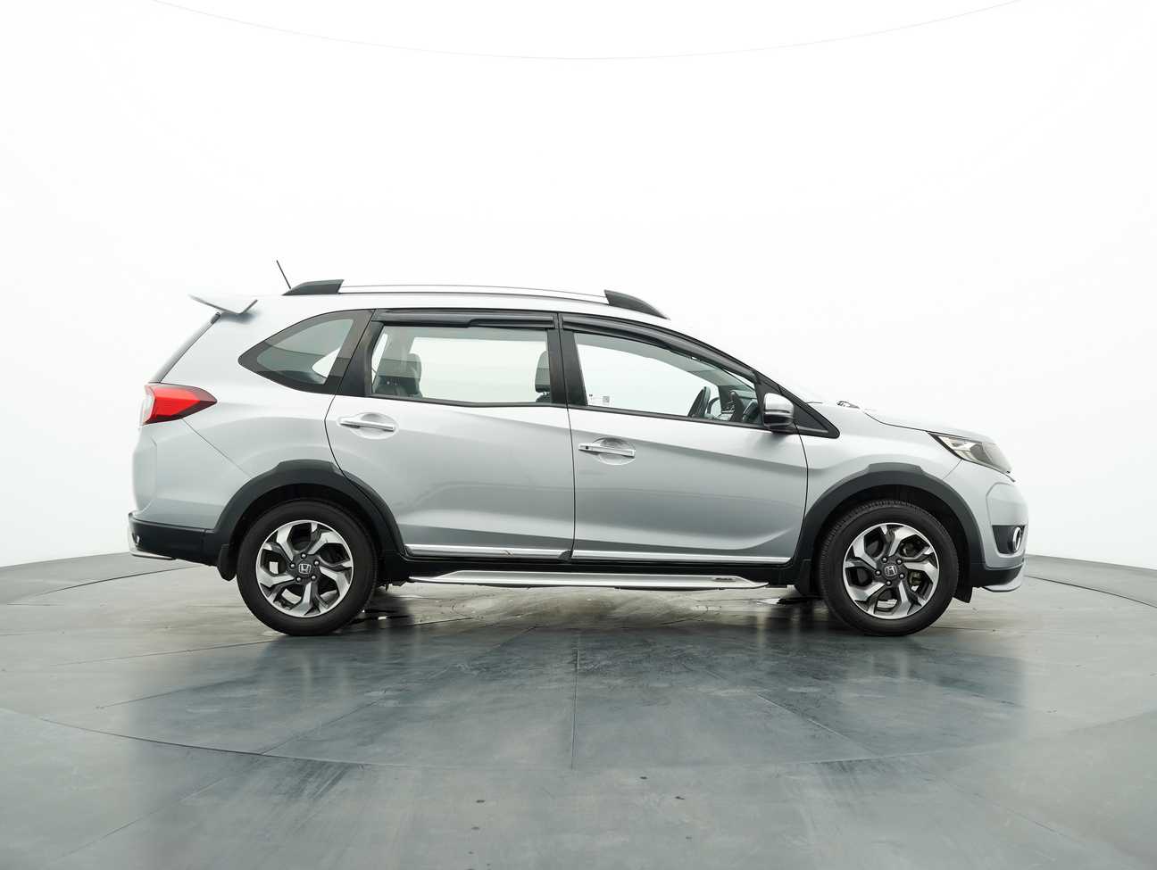 used 2017 Honda BR-V V 1.5