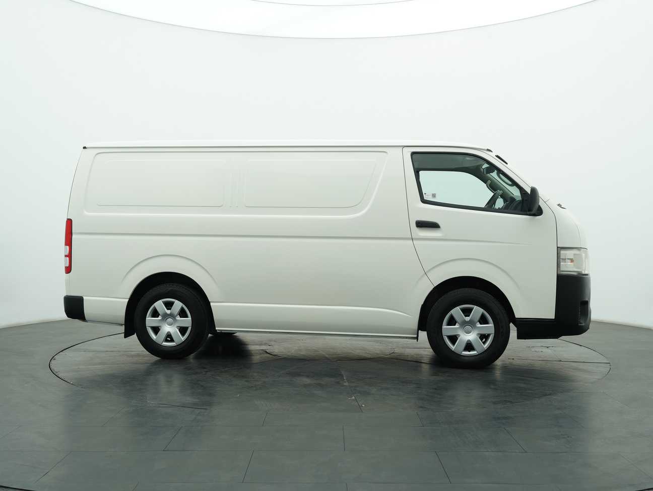 used 2016 Toyota Hiace Panel Van 2.5