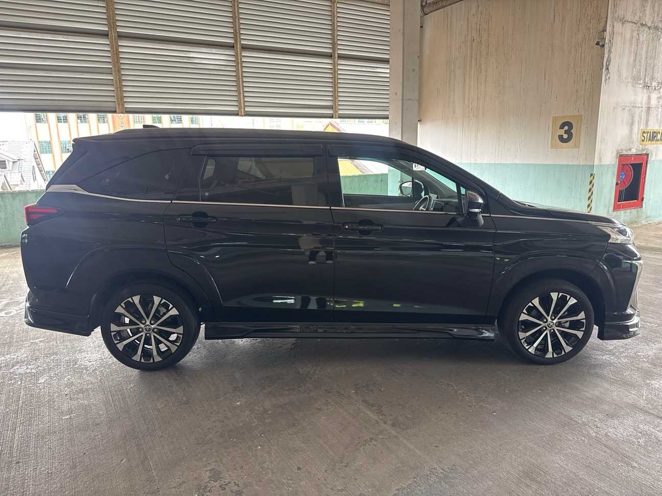 used 2023 Toyota Veloz  1.5