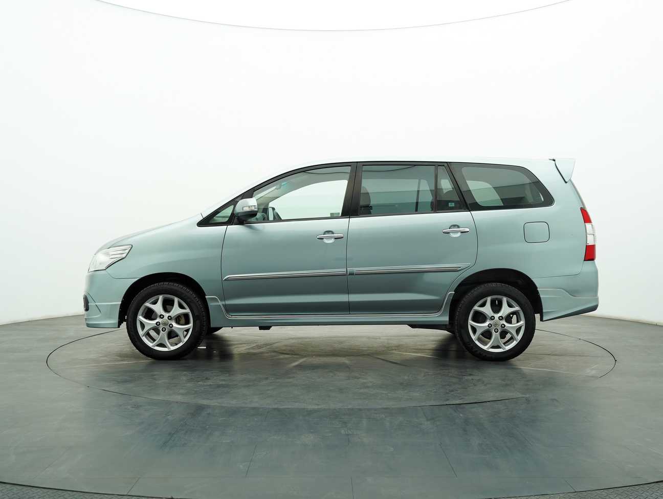 used 2015 Toyota Innova G 2.0