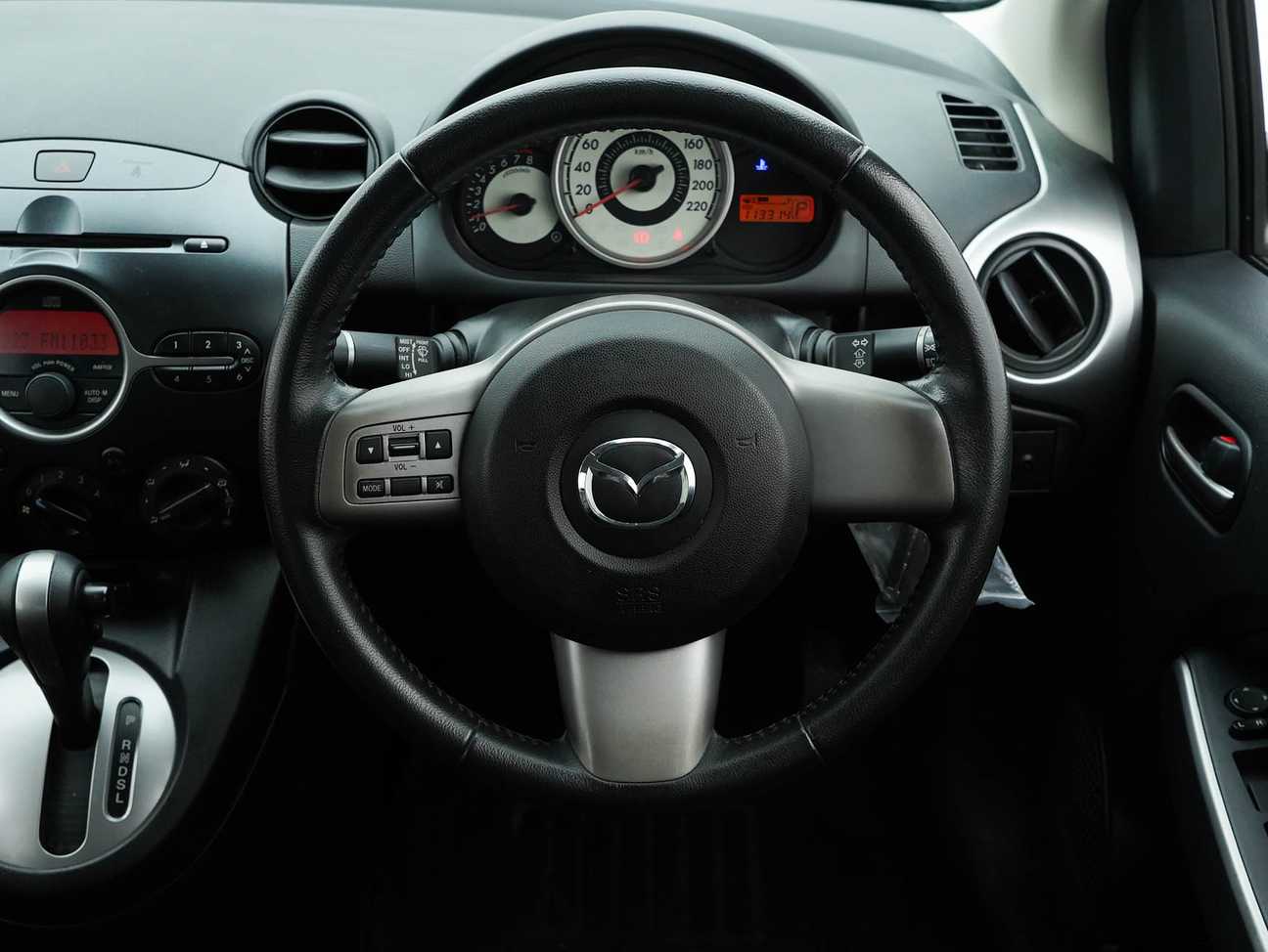 terpakai 2011 Mazda 2 V 1.5