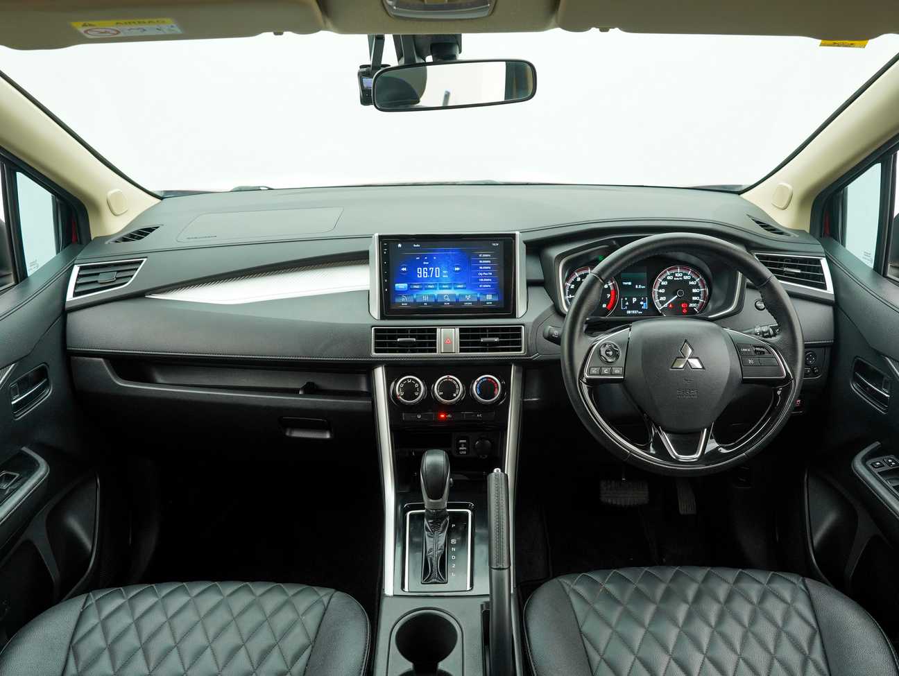 terpakai 2022 Mitsubishi Xpander  1.5