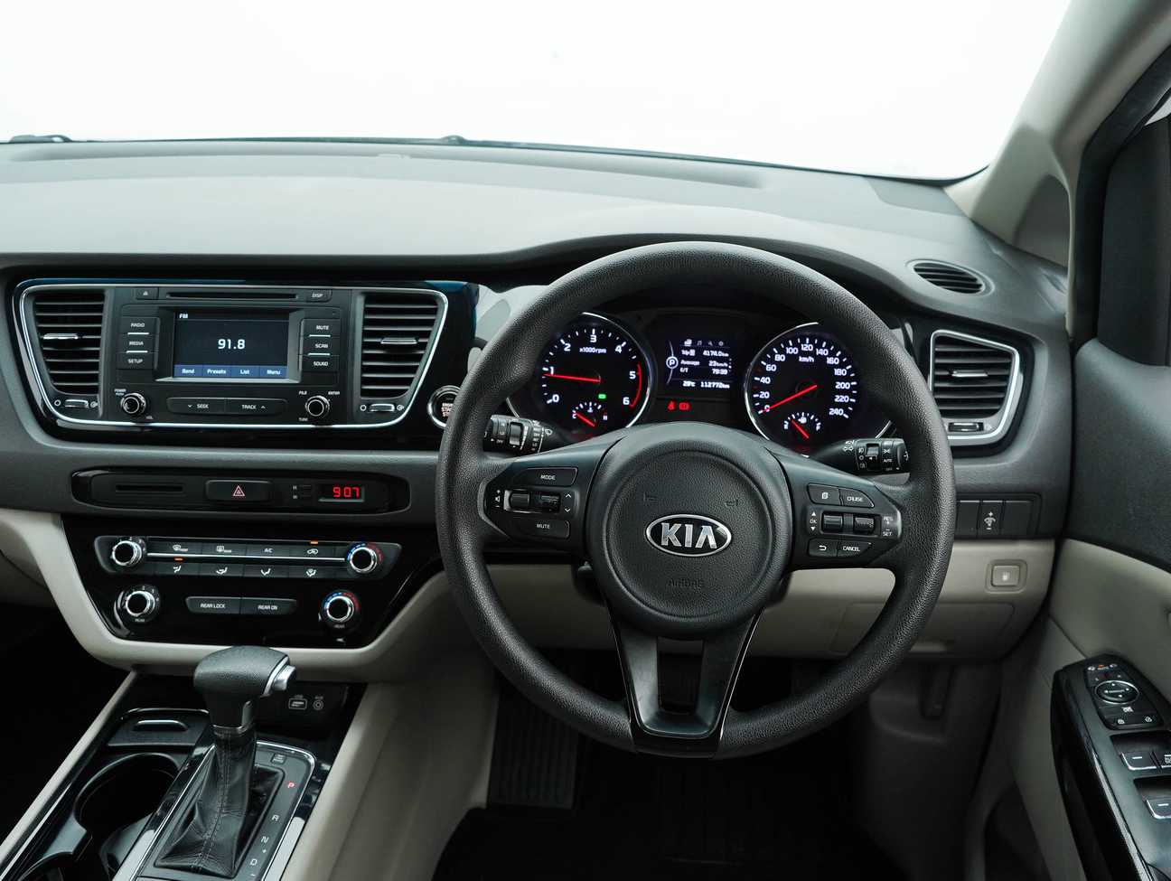 used 2017 Kia Grand Carnival CRDi 2.2