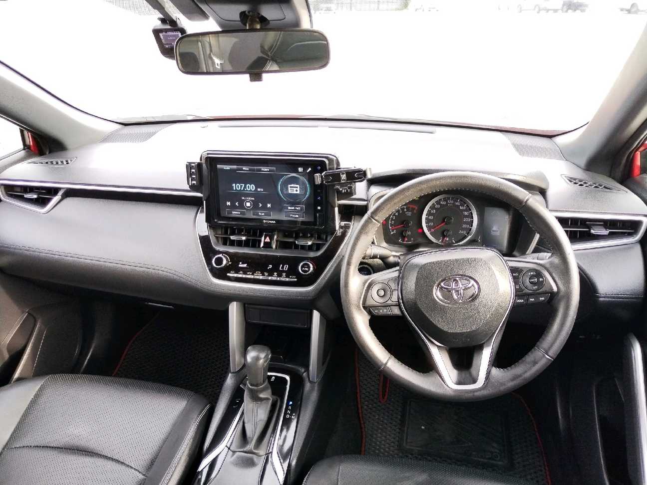 terpakai 2023 Toyota Corolla Cross V 1.8