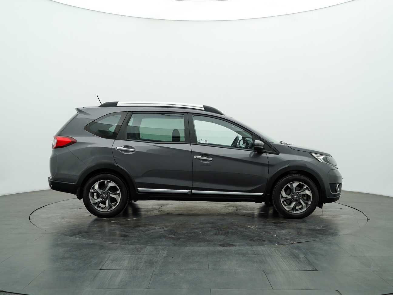 used 2018 Honda BR-V V 1.5