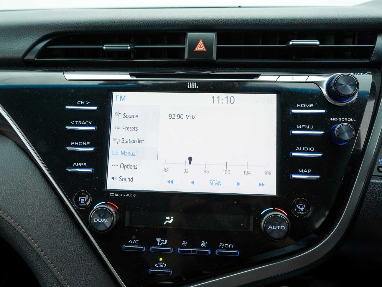 terpakai 2019 Toyota CAMRY V 2.5