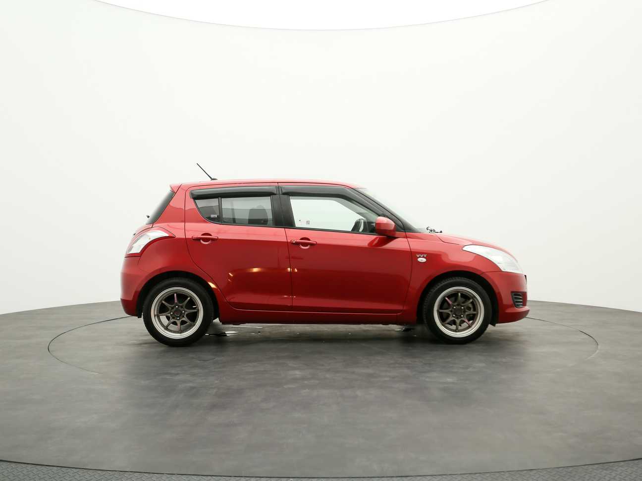 used 2014 Suzuki SWIFT  1.4