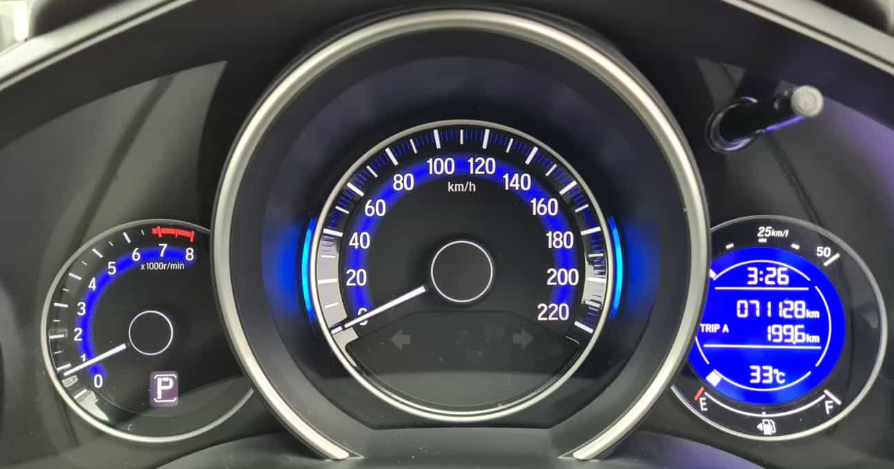 used 2015 Honda JAZZ V 1.5