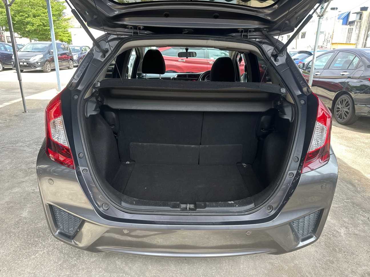 used 2015 Honda Jazz V 1.5