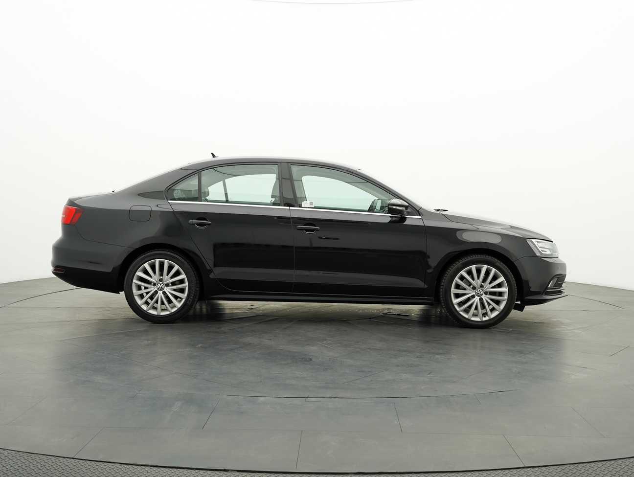 used 2017 Volkswagen Jetta TSI Highline 1.4