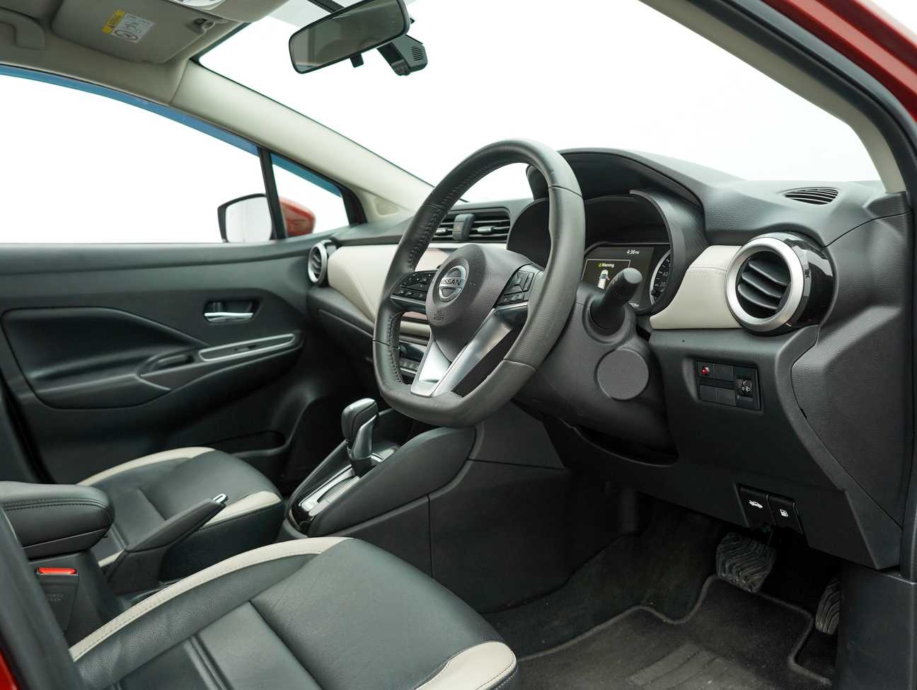 used 2022 Nissan Almera VLT 1.0