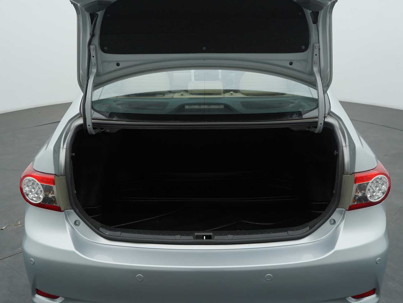 used 2012 Toyota Corolla Altis E 1.8