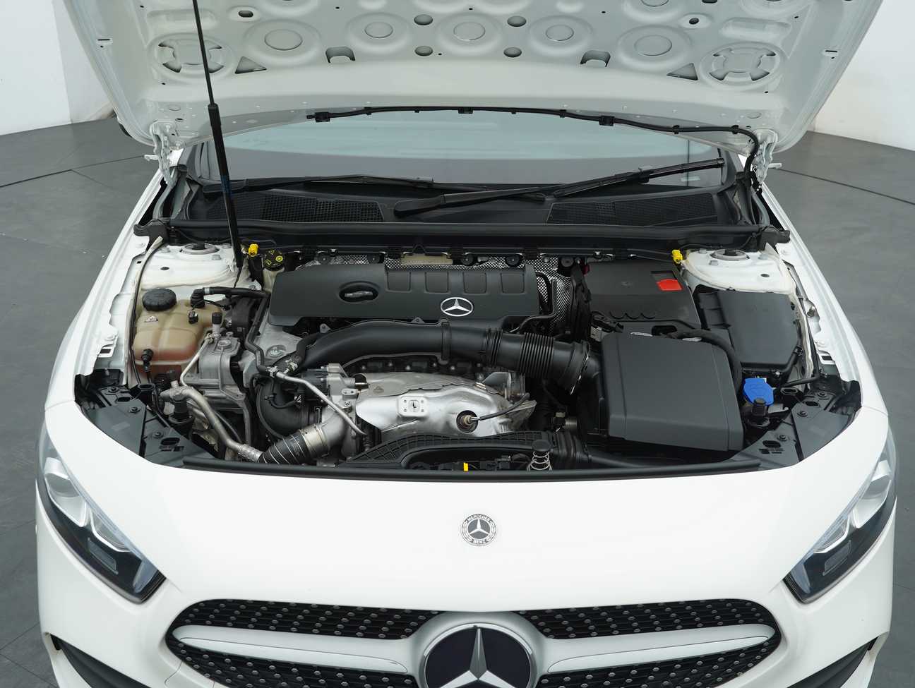 terpakai 2019 Mercedes-Benz A250 AMG Line 2.0