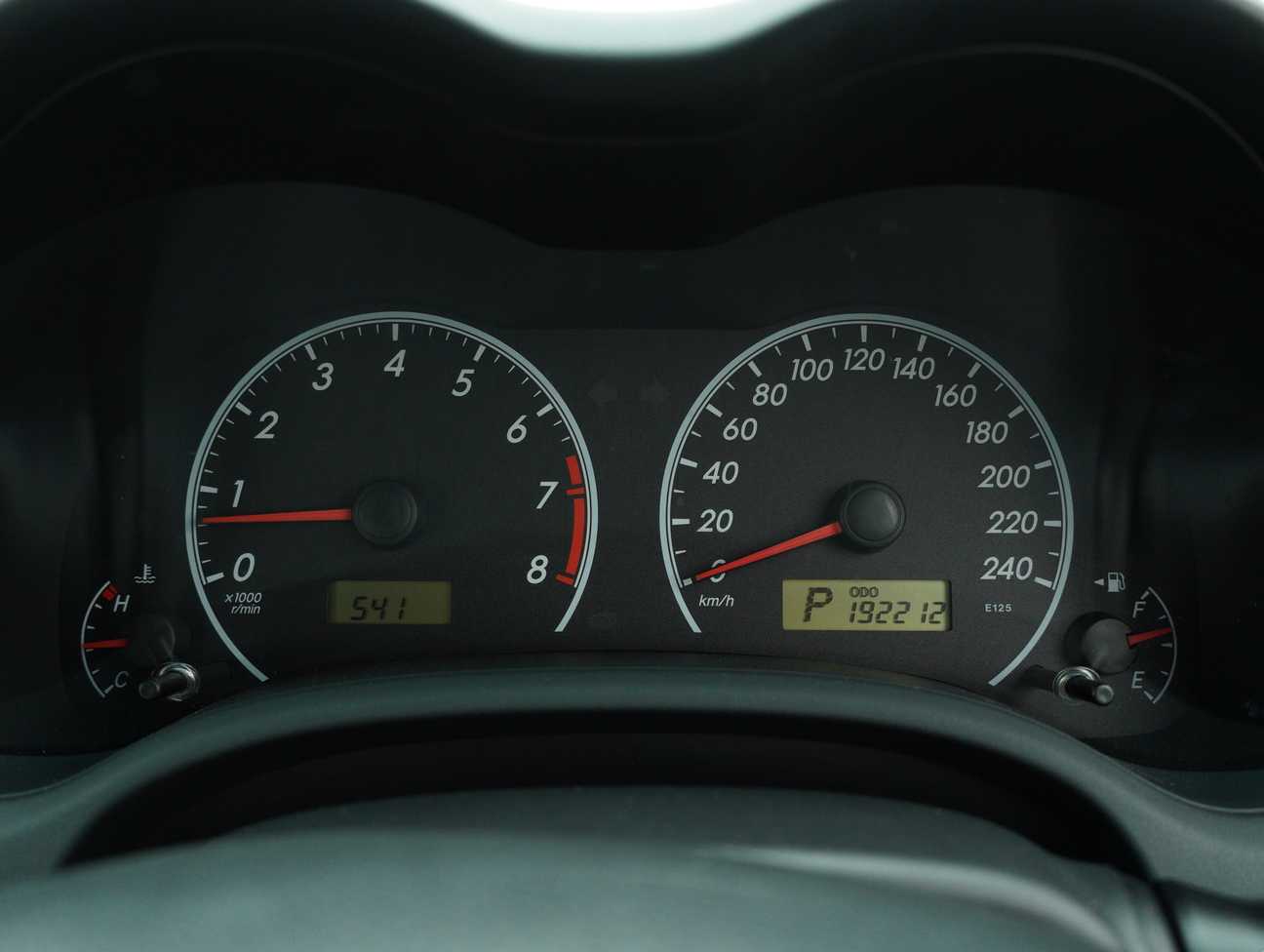 used 2013 Toyota Corolla Altis E 1.8