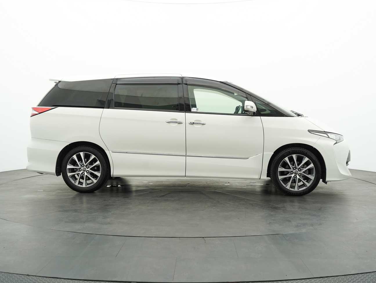 terpakai 2017 Toyota ESTIMA DBA-ACR50W 2.4