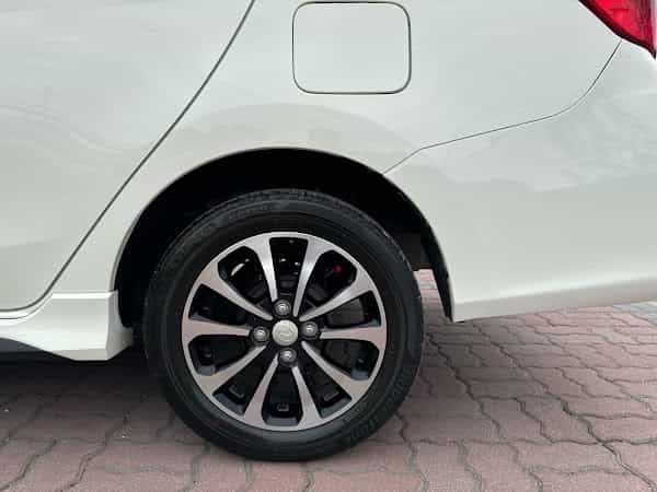 terpakai 2021 Perodua Bezza Advance 1.3