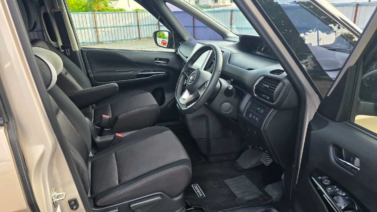 used 2021 Nissan Serena S-Hybrid High-Way Star 2.0