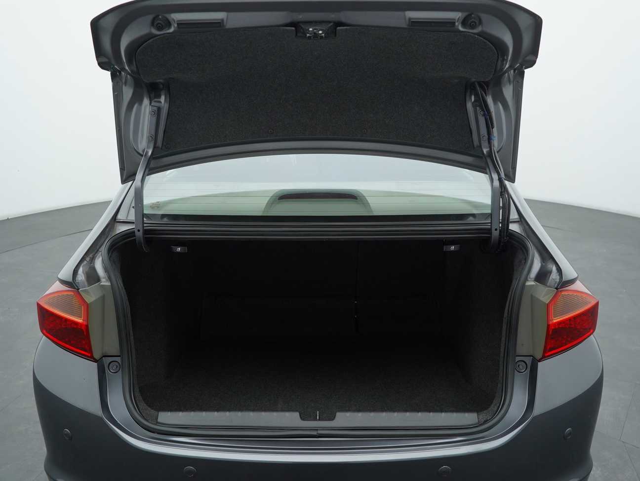 used 2014 Honda City V 1.5