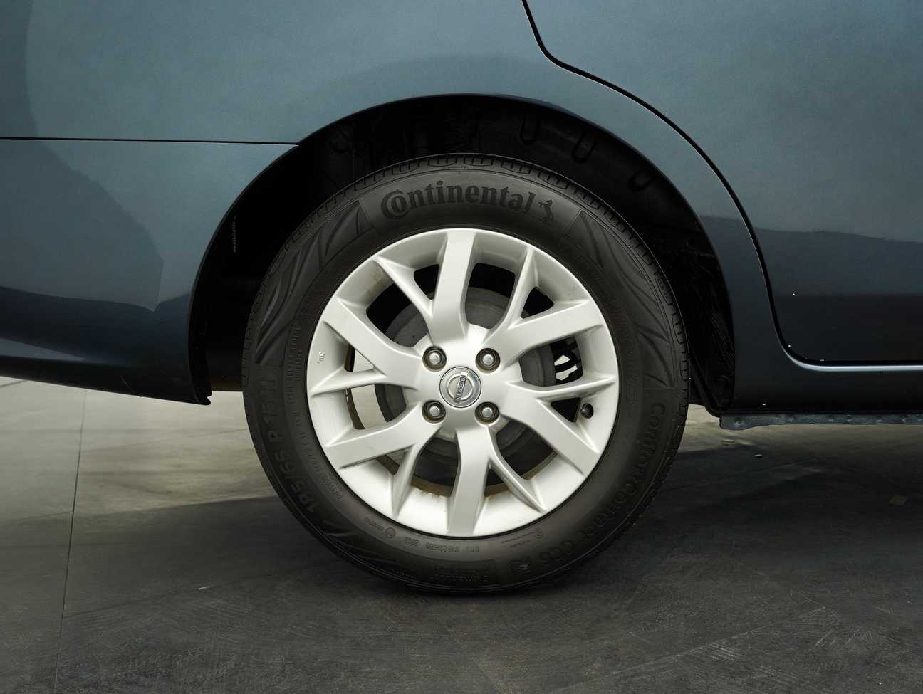 terpakai 2017 Nissan Almera E 1.5