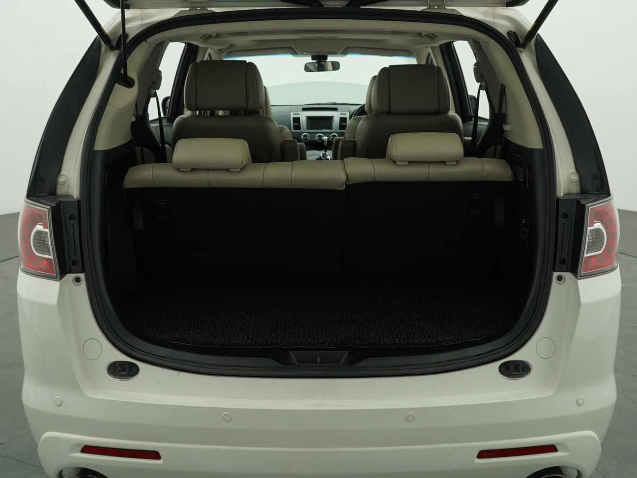 used 2011 Mazda 8  2.3