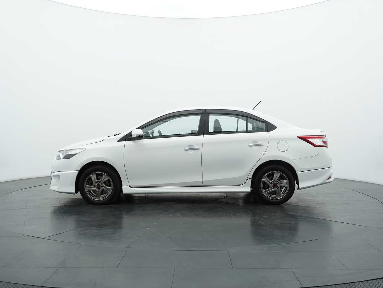 terpakai 2015 Toyota Vios TRD Sportivo 1.5