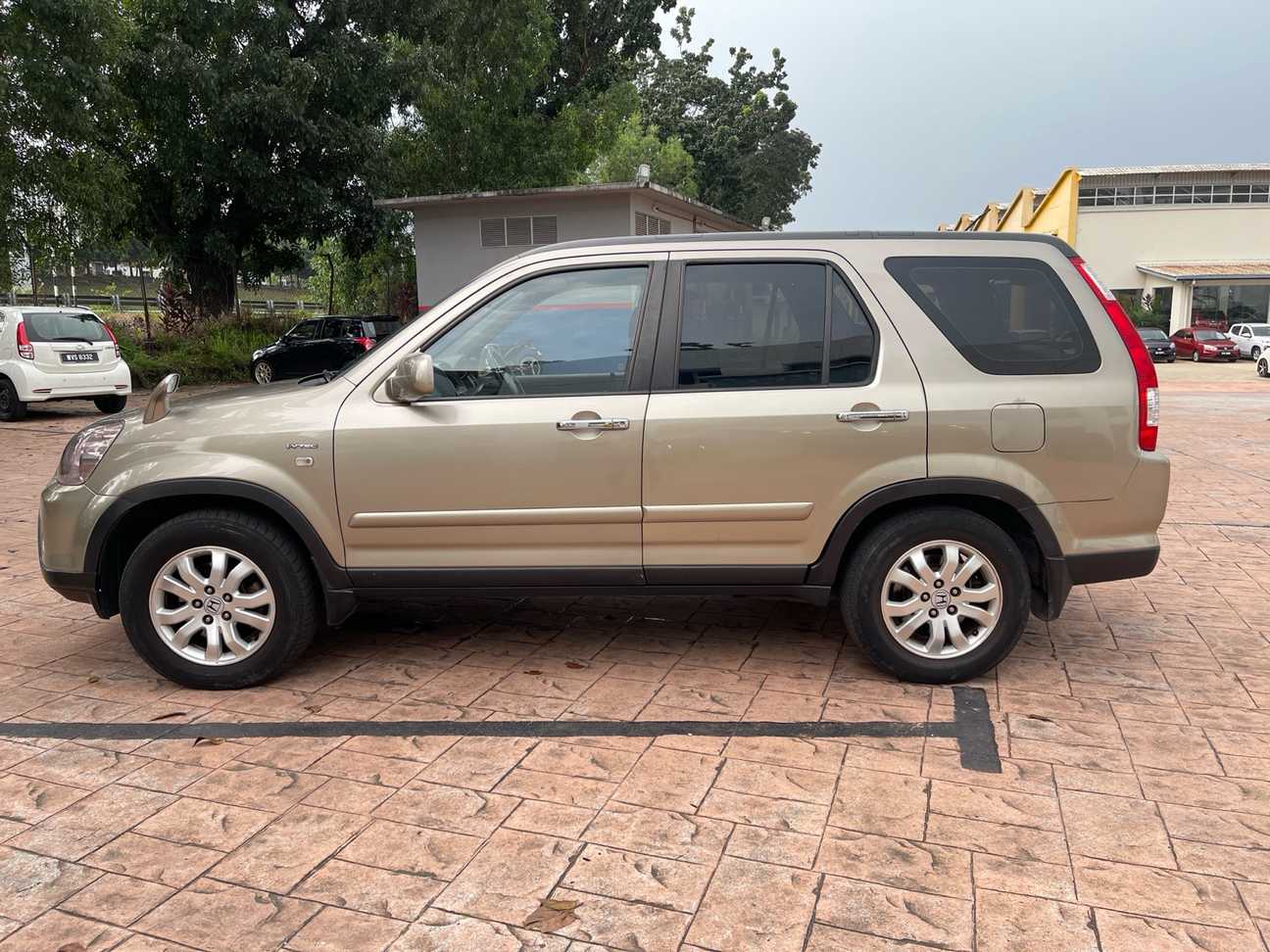 used 2006 Honda CR-V  2.0