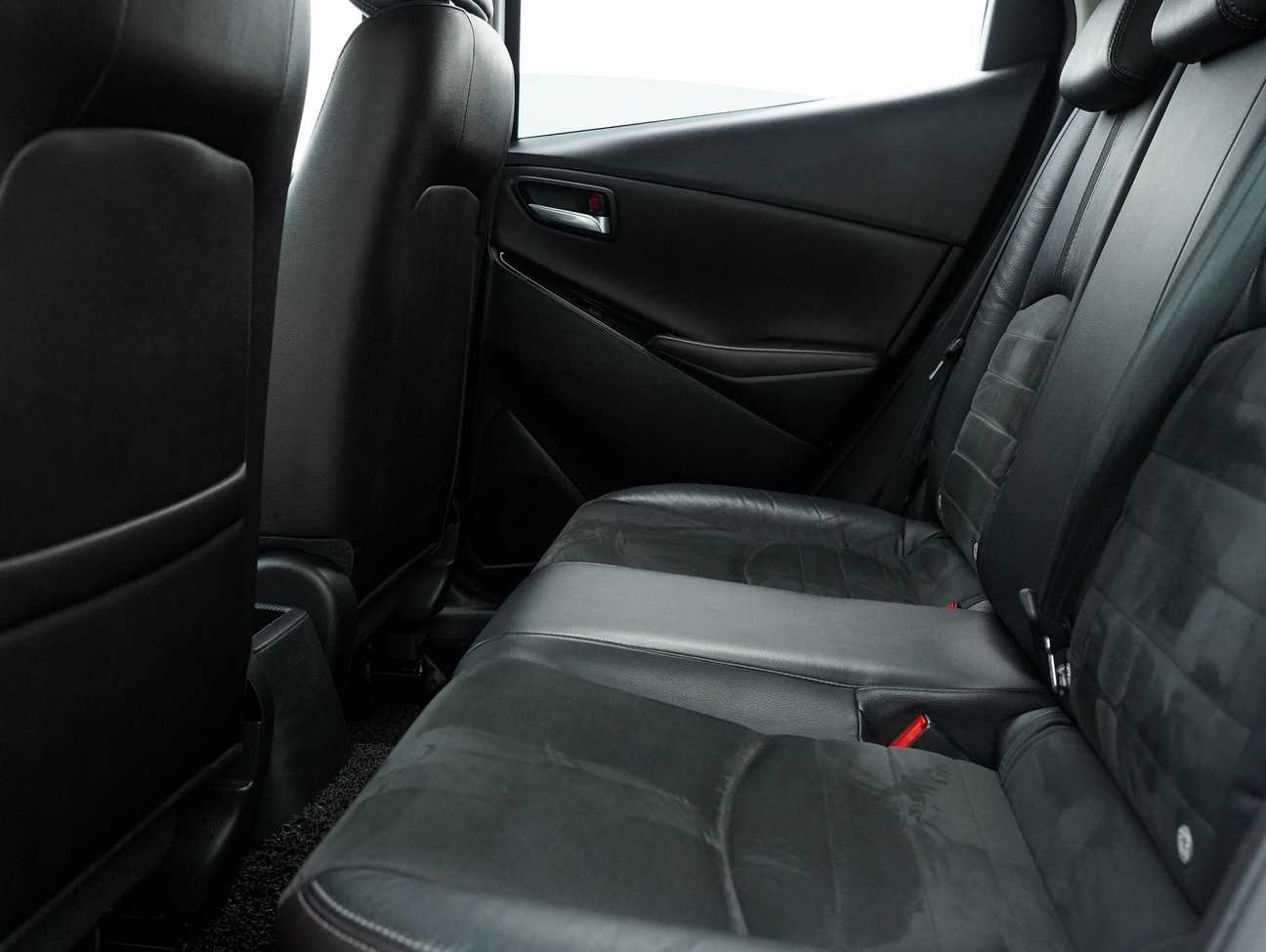 terpakai 2017 Mazda 2 SKYACTIV-G (Halogen Headlight) 1.5