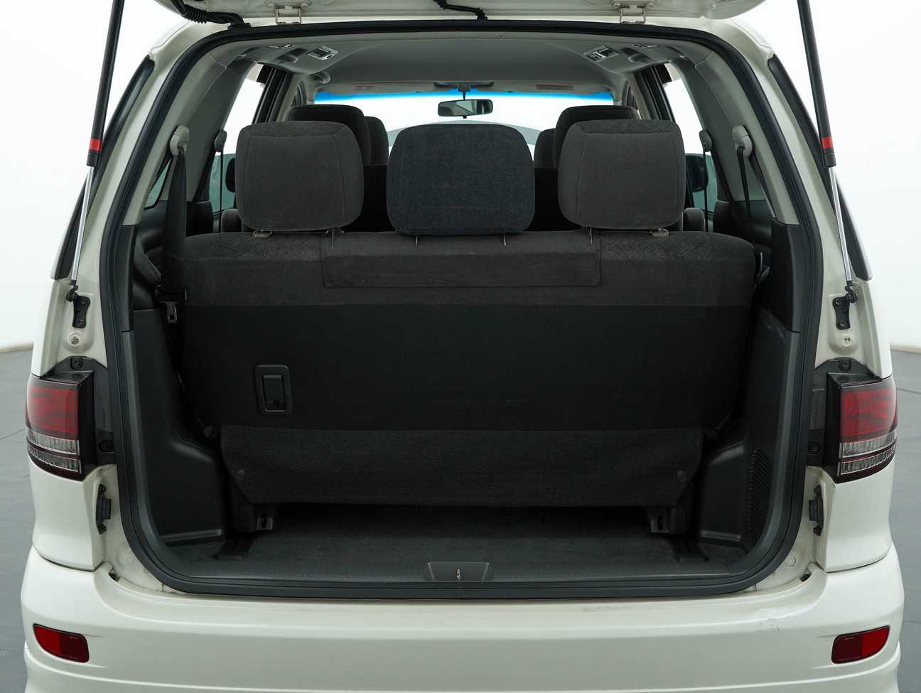 terpakai 2003 Toyota Estima Aeras 2.4