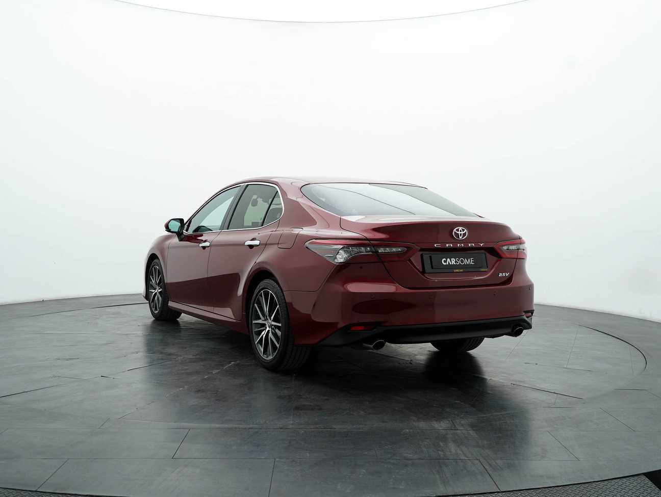 used 2023 Toyota Camry V 2.5