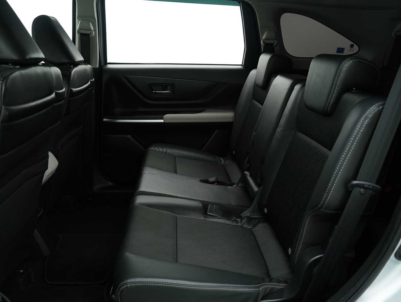 terpakai 2023 Toyota Veloz  1.5
