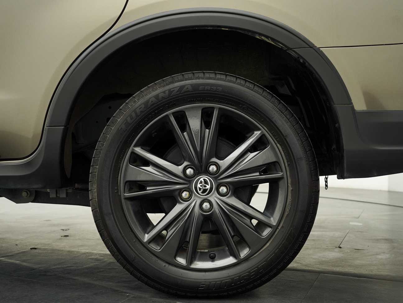 used 2021 Toyota Innova X 2.0