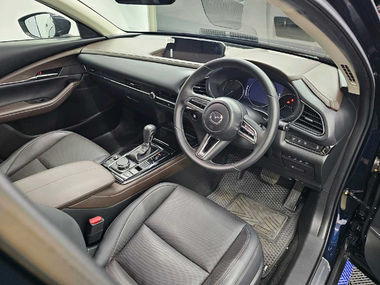 terpakai 2024 Mazda CX-30 SKYACTIV-G High Plus 2.0