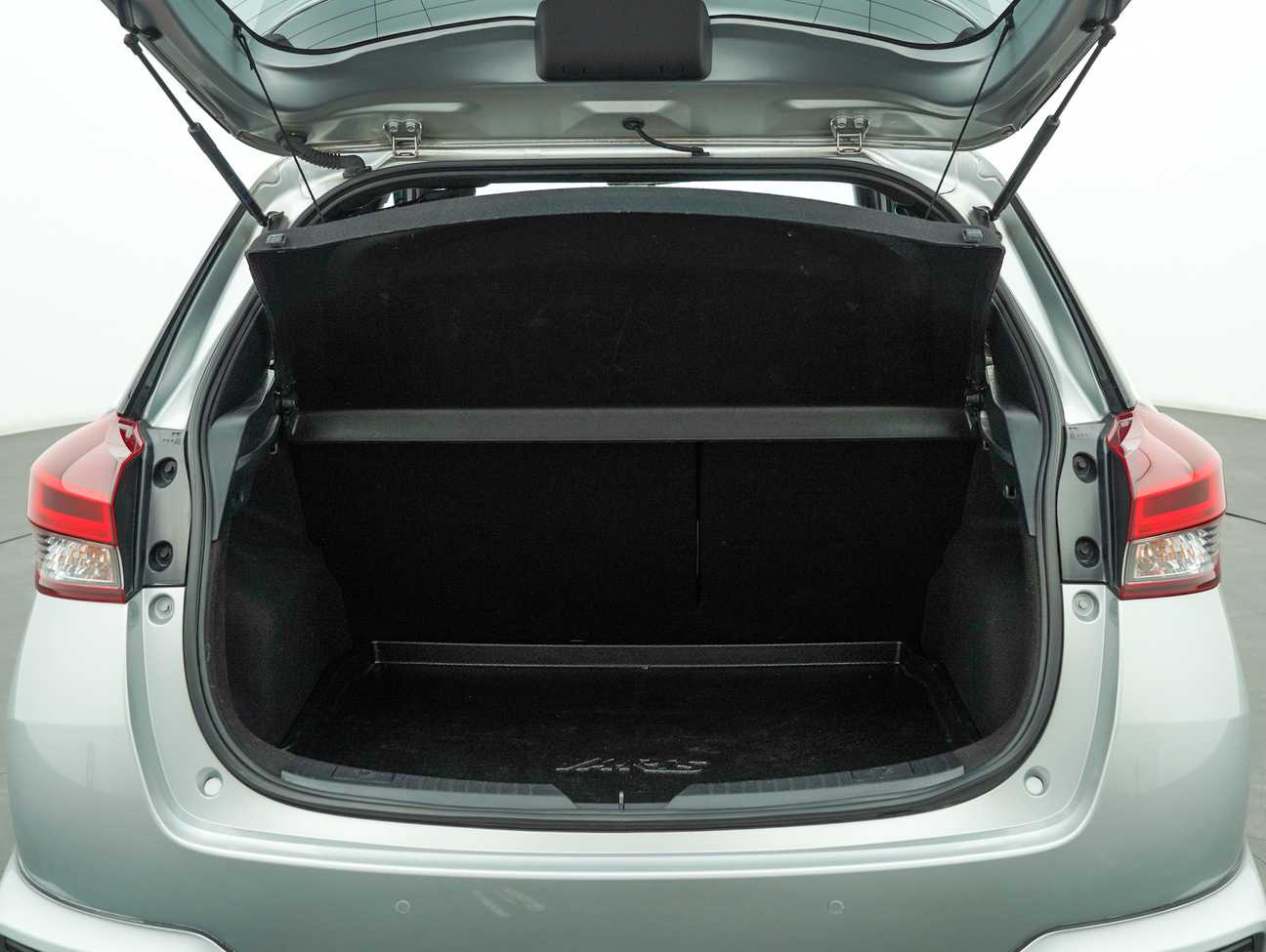 used 2021 Toyota Yaris E 1.5